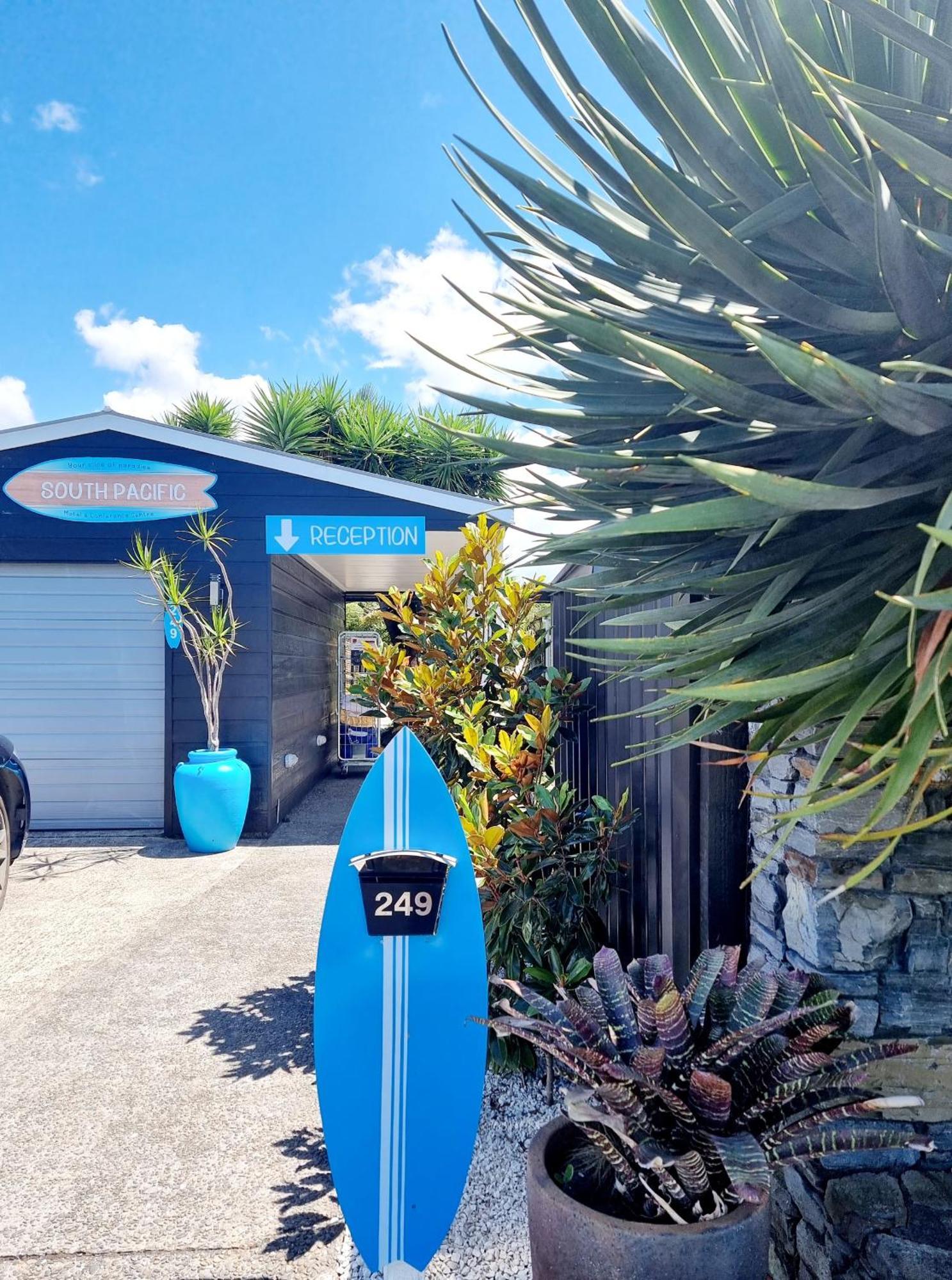 Southpacific Motel Whangamata Zewnętrze zdjęcie