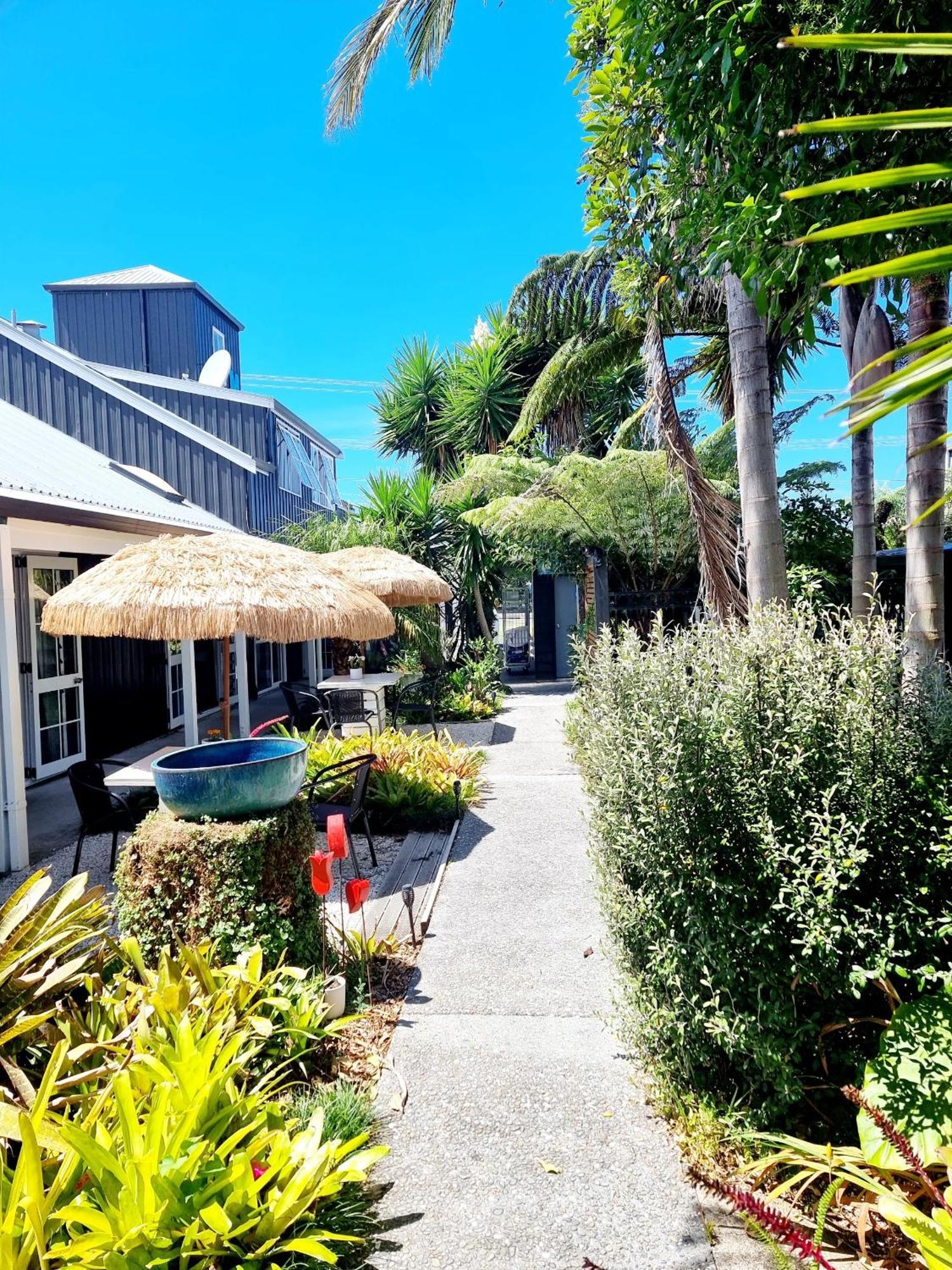 Southpacific Motel Whangamata Zewnętrze zdjęcie
