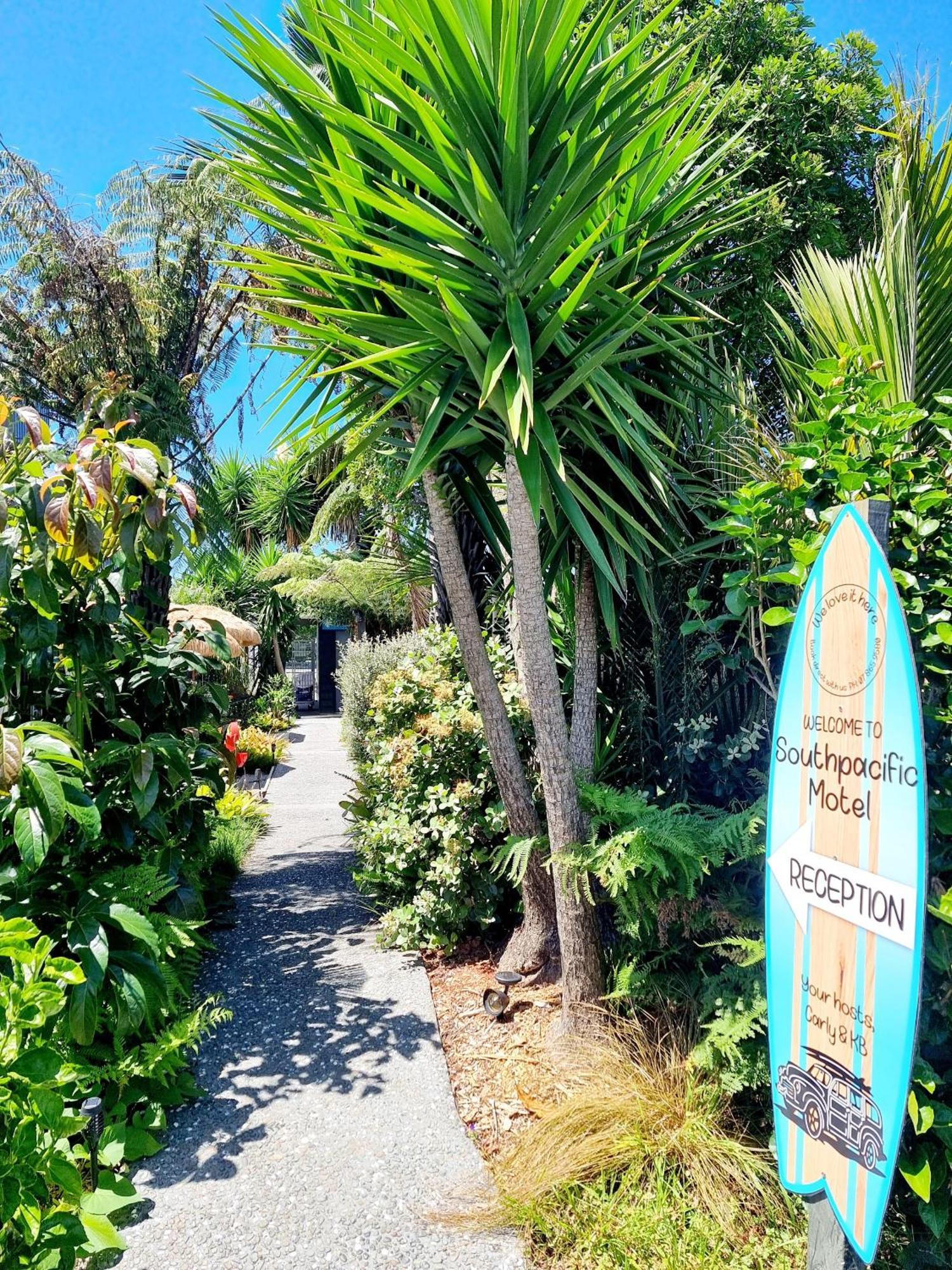 Southpacific Motel Whangamata Zewnętrze zdjęcie