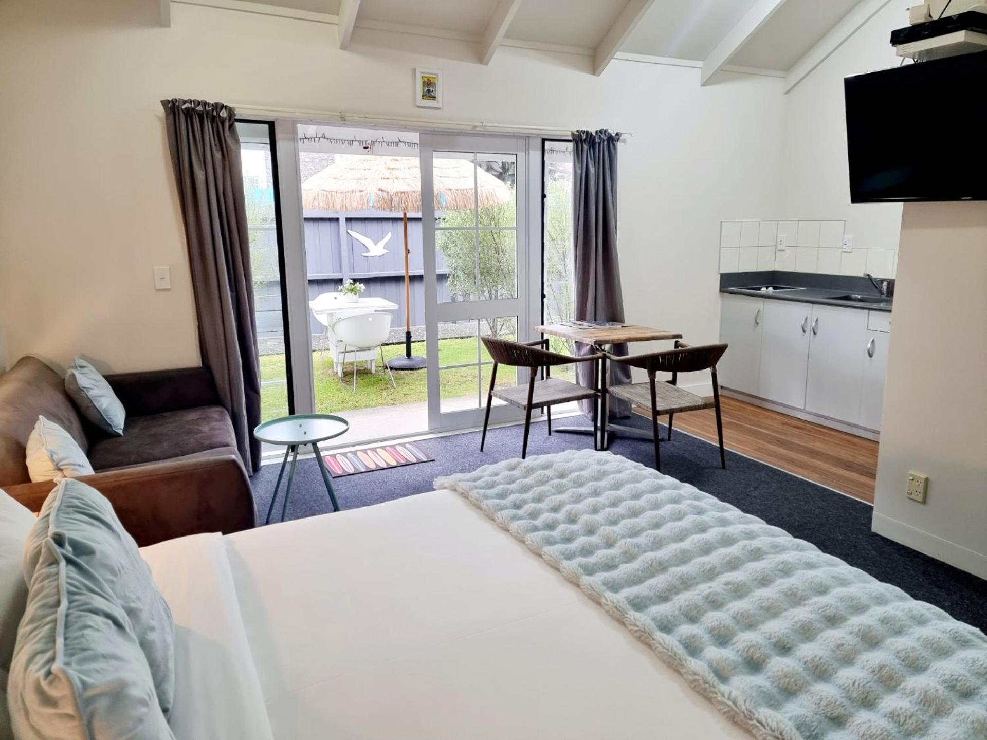 Southpacific Motel Whangamata Zewnętrze zdjęcie