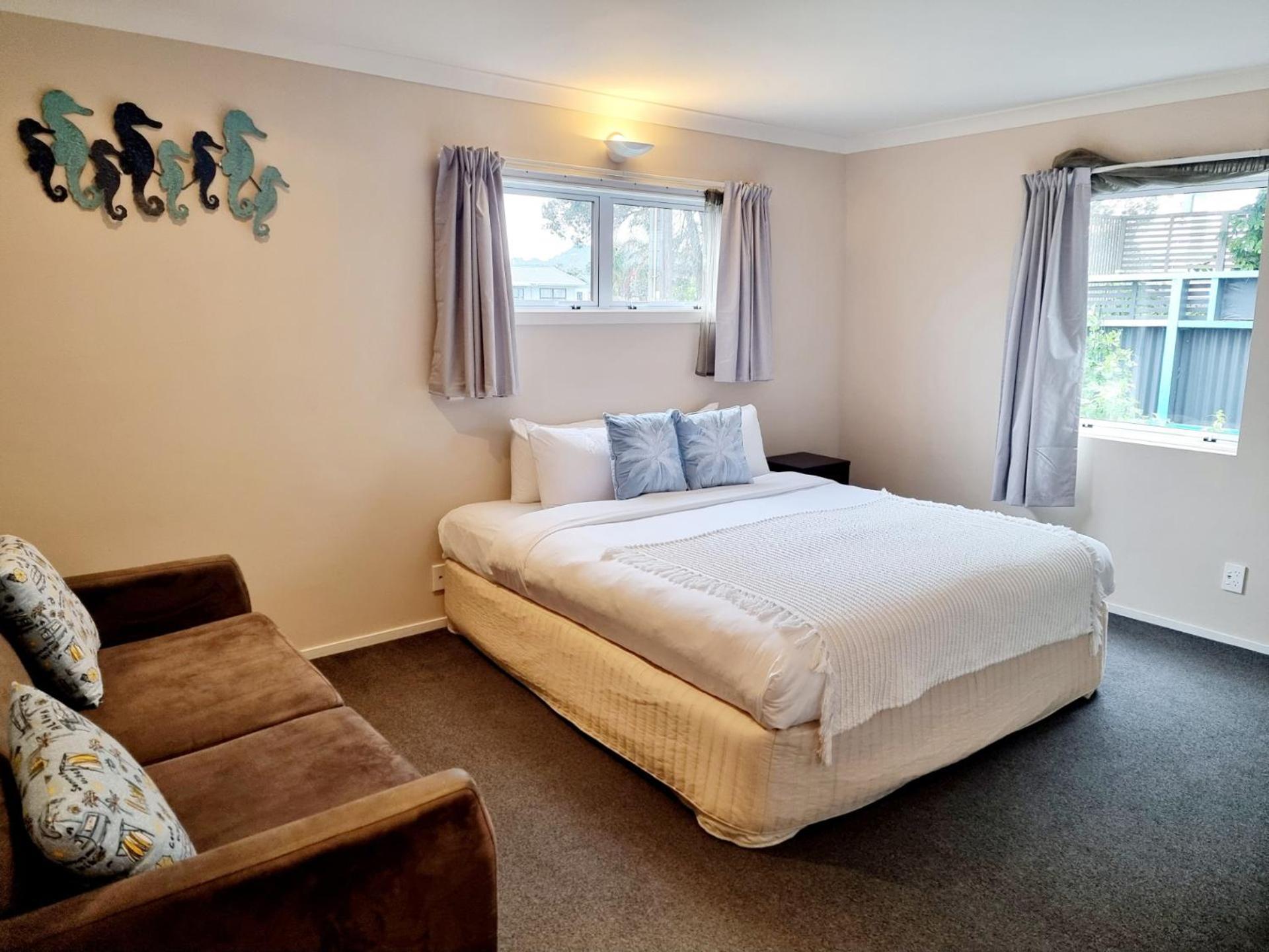 Southpacific Motel Whangamata Zewnętrze zdjęcie