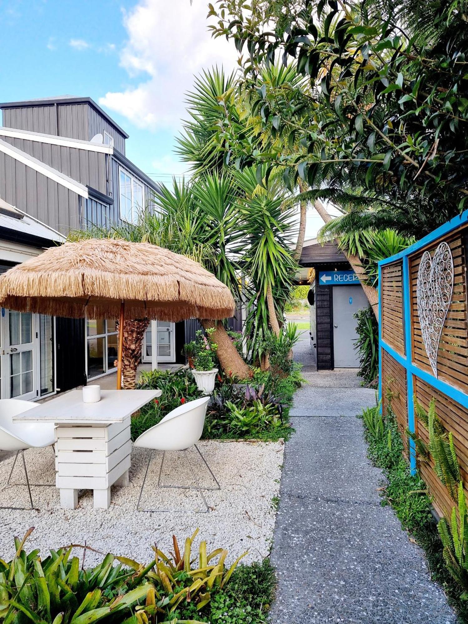 Southpacific Motel Whangamata Zewnętrze zdjęcie