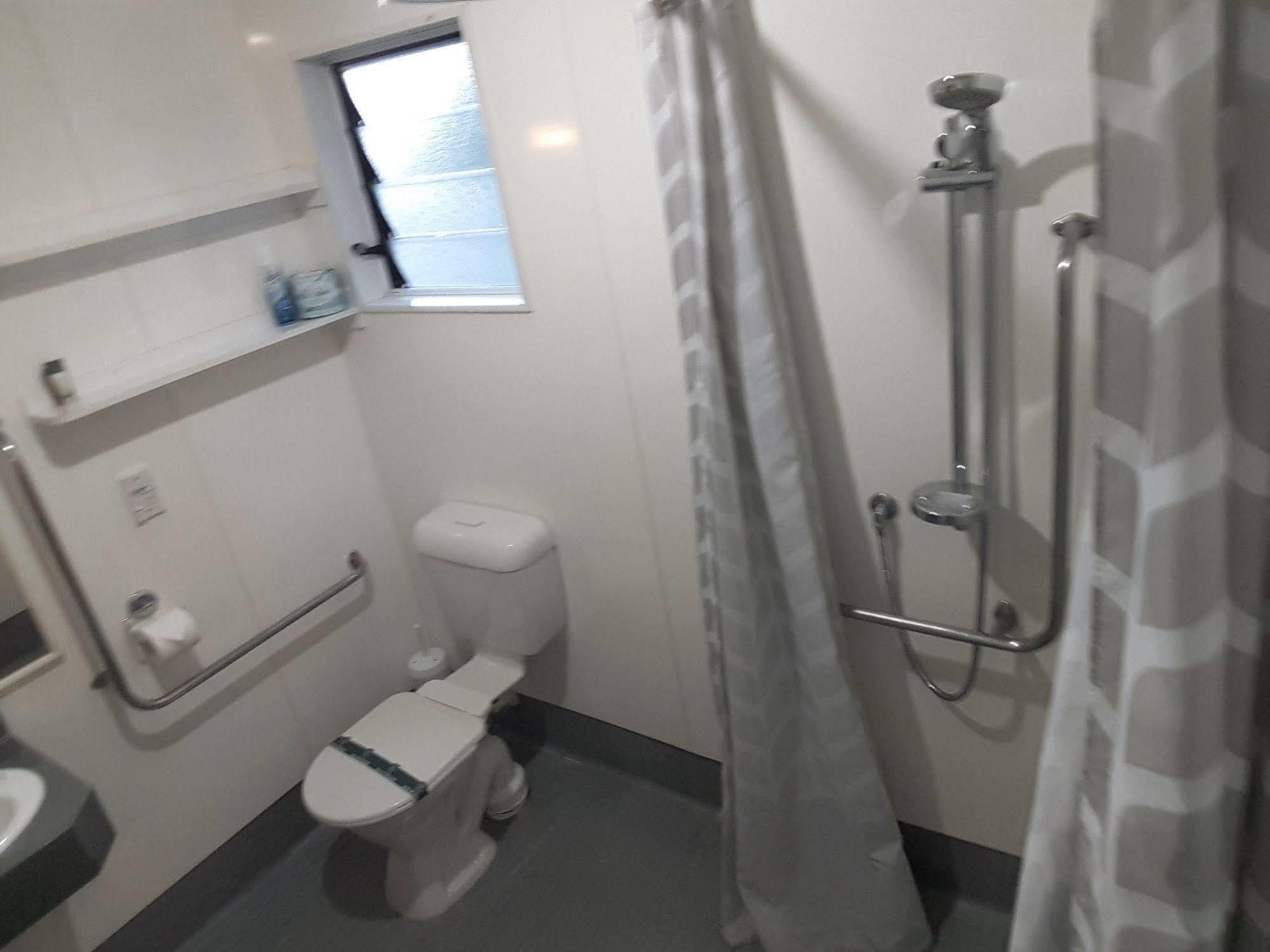 Southpacific Motel Whangamata Zewnętrze zdjęcie